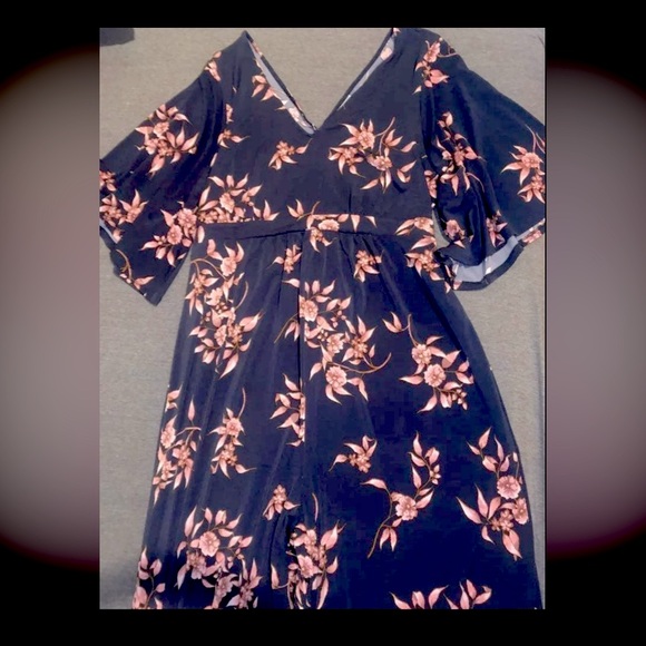 NWT Maternity Kimono Style Jumpsuit Size XL HOST PICK 07/15 MMAO MUST GO!! 🥳🎉 - Picture 5 of 8